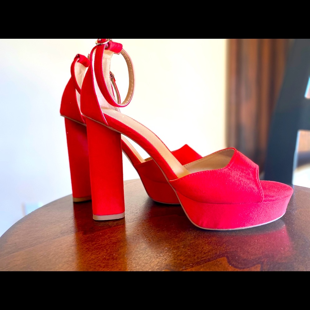 Heeled sandals